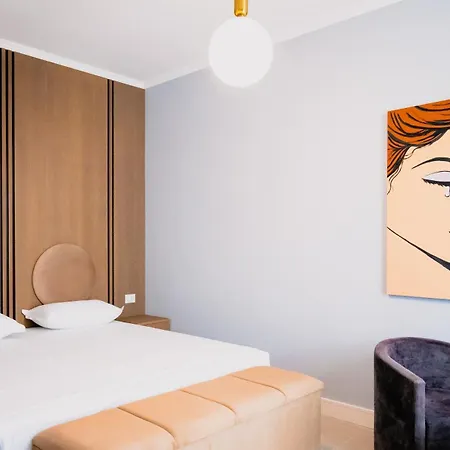 Oxygen Boutique 4*