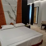 Oxygen Boutique فندق تيرانا