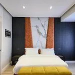 Oxygen Boutique Тирана