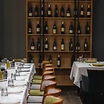 Oxygen Boutique Отель Тирана