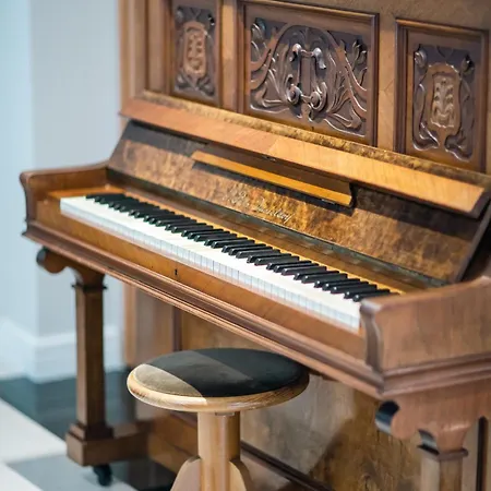 Oxygen Boutique Hotel